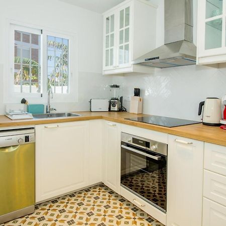 A Cozy And Elegant Townhouse Across The Beach Torre de Benagalbon Eksteriør bilde