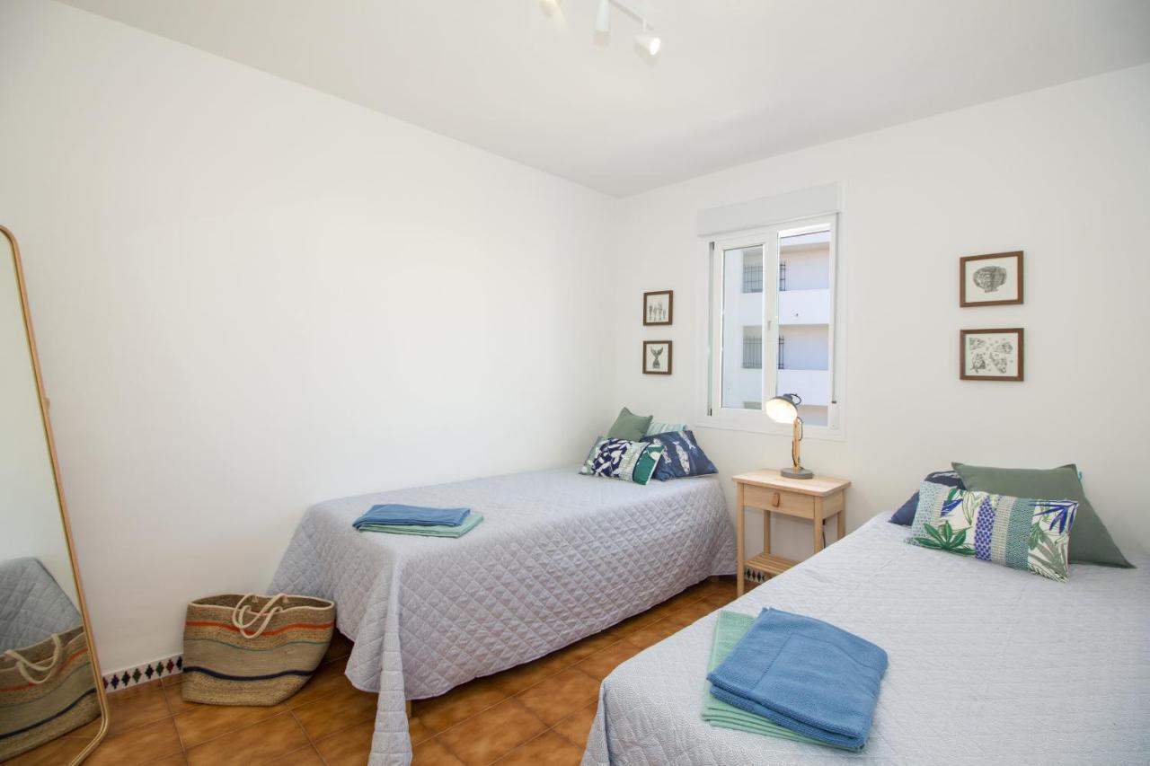 A Cozy And Elegant Townhouse Across The Beach Torre de Benagalbon Eksteriør bilde