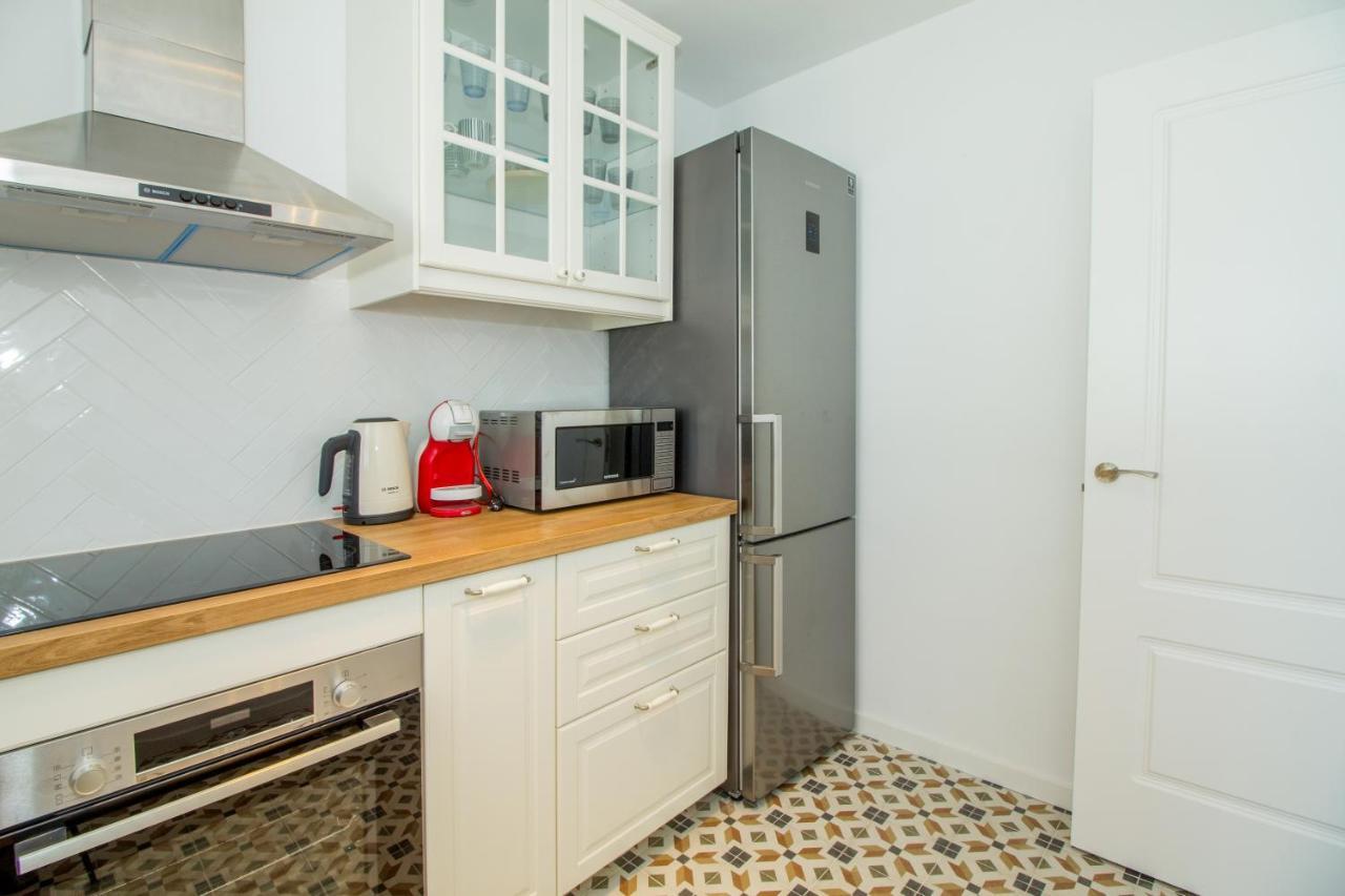 A Cozy And Elegant Townhouse Across The Beach Torre de Benagalbon Eksteriør bilde