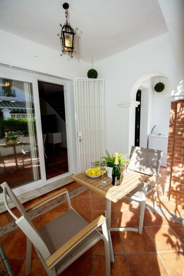 A Cozy And Elegant Townhouse Across The Beach Torre de Benagalbon Eksteriør bilde