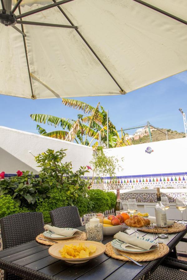 A Cozy And Elegant Townhouse Across The Beach Torre de Benagalbon Eksteriør bilde