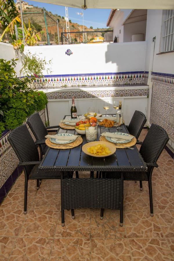 A Cozy And Elegant Townhouse Across The Beach Torre de Benagalbon Eksteriør bilde