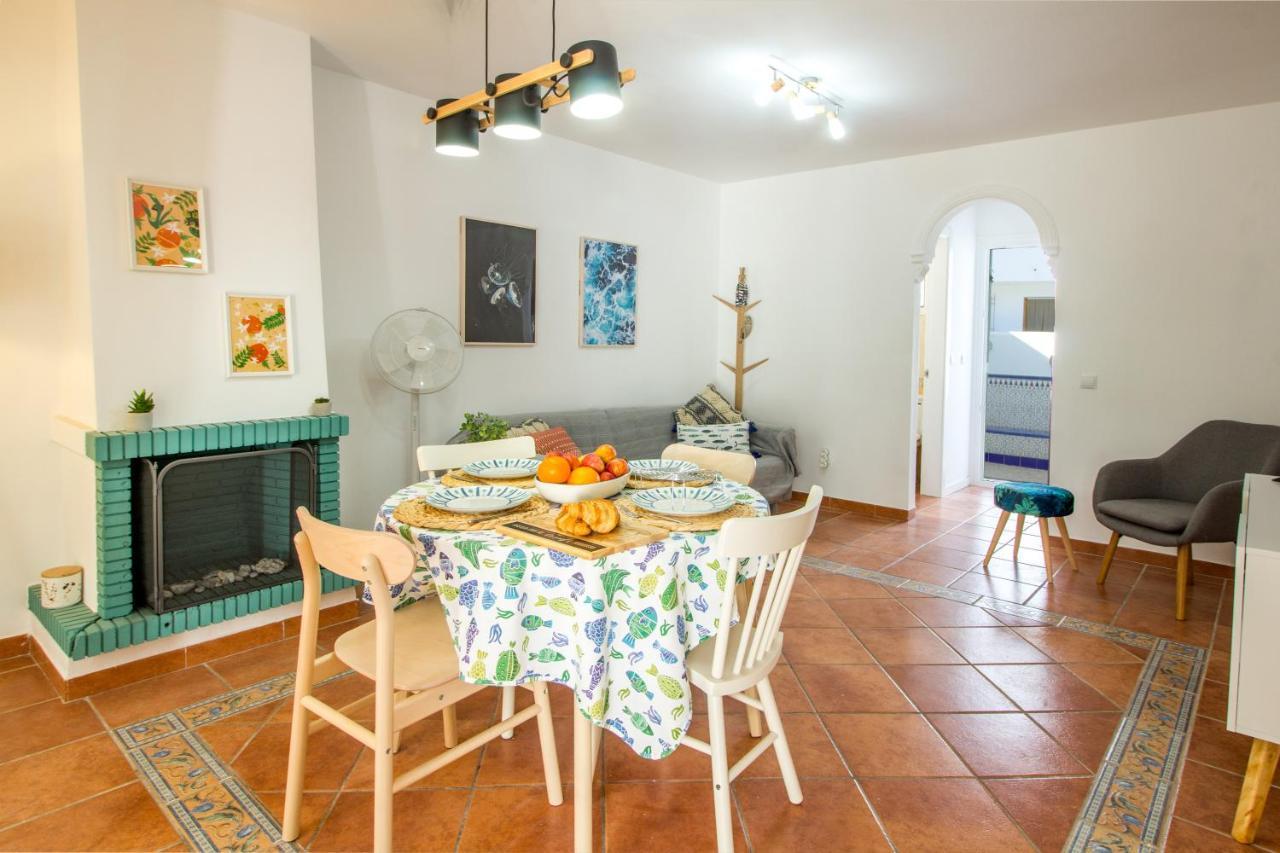 A Cozy And Elegant Townhouse Across The Beach Torre de Benagalbon Eksteriør bilde