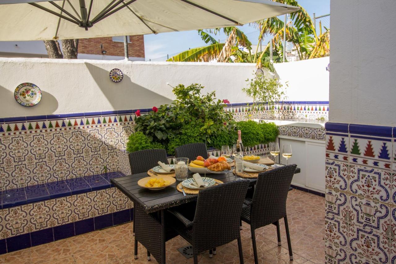 A Cozy And Elegant Townhouse Across The Beach Torre de Benagalbon Eksteriør bilde